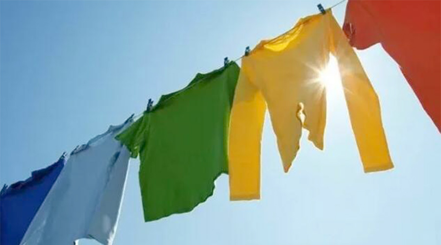 家用衣服烘干機(jī)與太陽(yáng)晾曬干衣相比，哪種更節(jié)省能源？