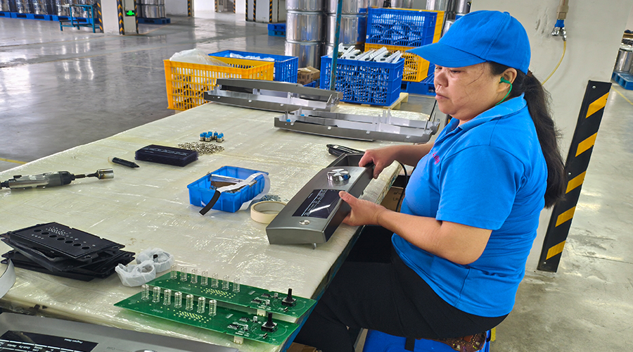 品質(zhì)源于嚴苛測試，金環(huán)電器的實驗室保障