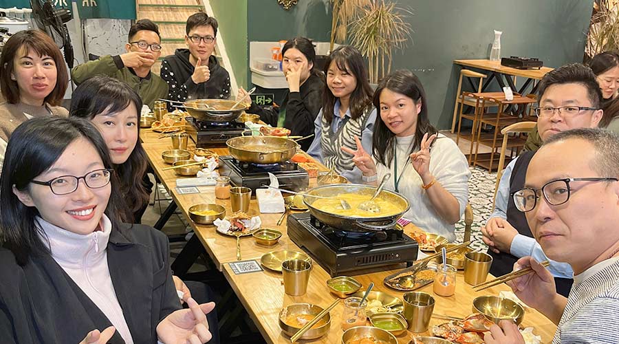 寒冬暖心！金環(huán)電器銷售部組織火鍋團(tuán)建沖刺2022